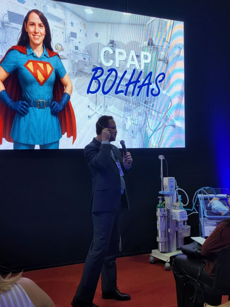 Dr. Gustavo Ficher em palestra com apoio da Fanem na Expo-Hospital Brasil